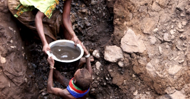 Turkana women