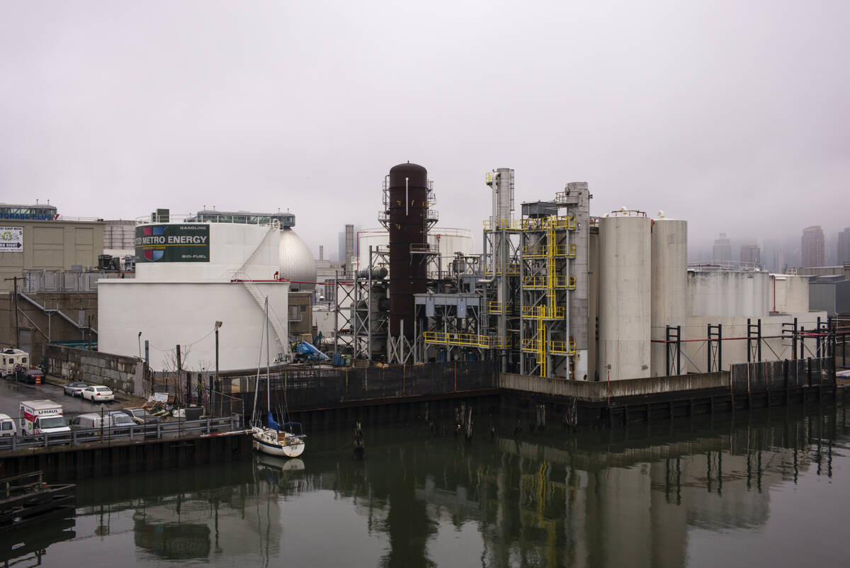 Striking Workers Say Brooklyn Oil Terminal Is a Safety Disaster Waiting