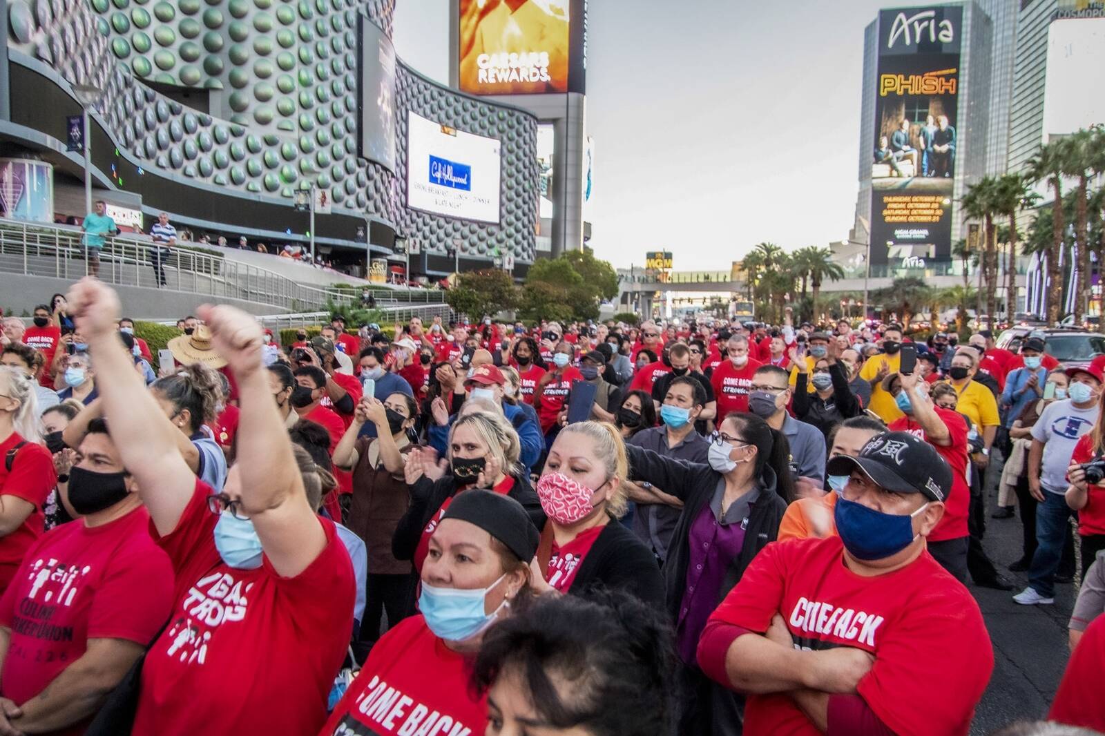 How the Mighty Culinary Union Survived the Apocalypse In These Times