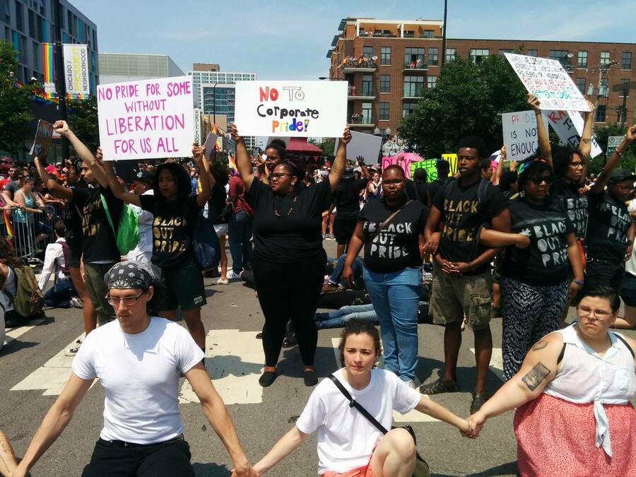 gay pride parade in chicago 2021