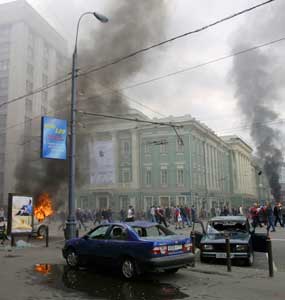 Russian Duma surrounded by riots.